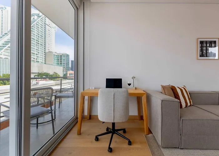 306 1br Capitalia Modern With Rooftop Jacuzzi Gym *